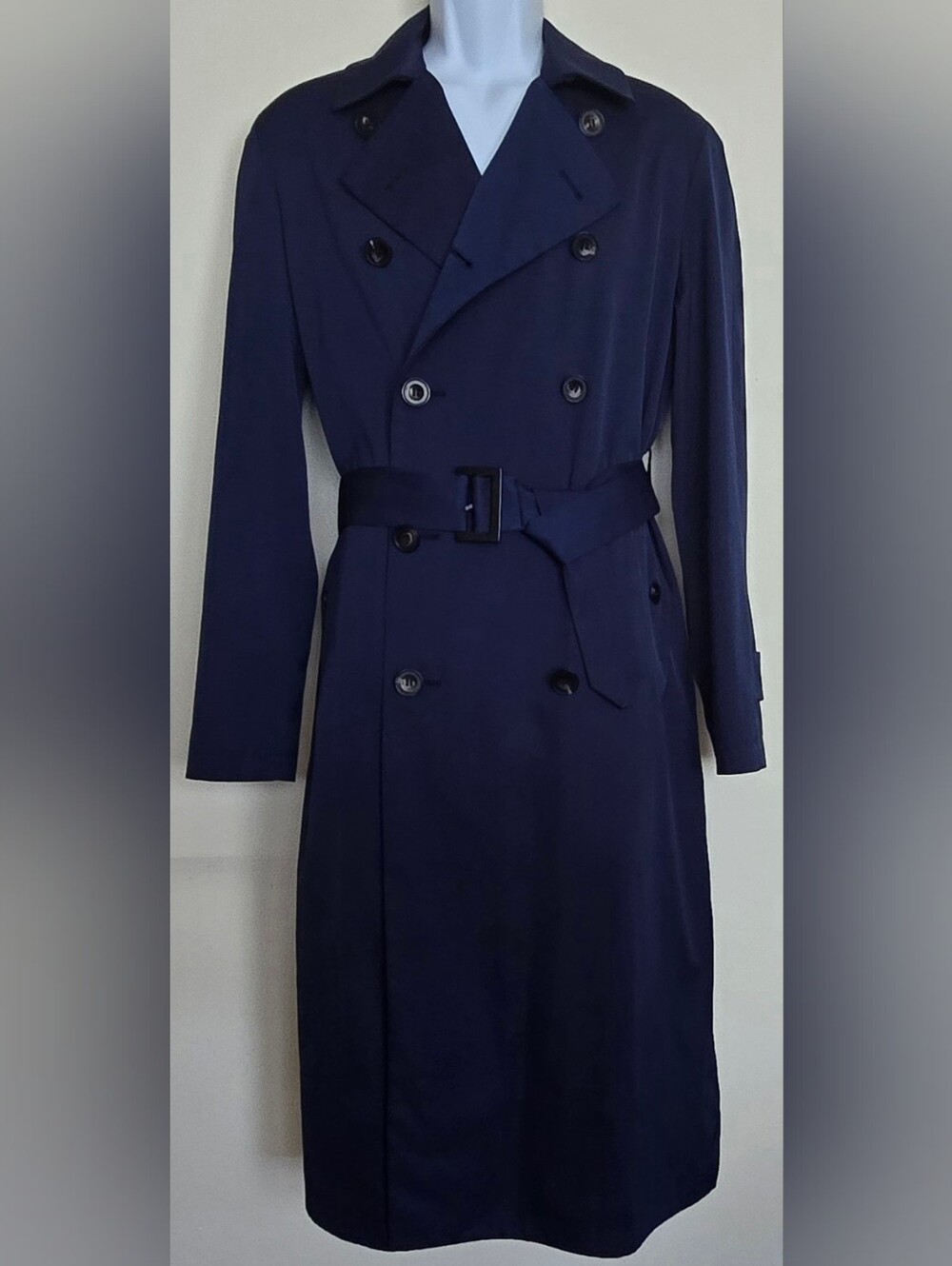 hevō Modello SAVELLETRI Navy Blue Double-Breasted Trench Coat with Belt. Size 48